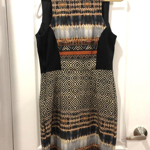 Evening knee length dress. Brazilian brand CLEO. Mixed print colors. Size L - Picture 5 of 12